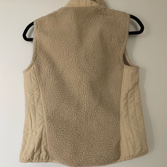 Patagonia Beige Fleece Vest - Picture 3 of 3